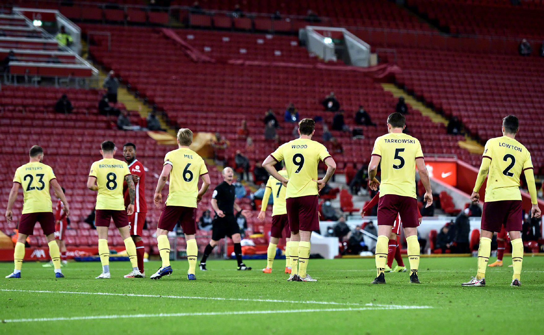 自己在进攻 自己在进攻